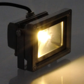 Outdoor Flood, IP 65, square. 6 watt, yellow